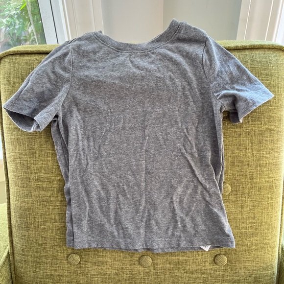 Bundle of 7 cotton old navy t-shirts! - Picture 5 of 7